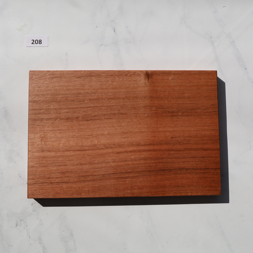 #208 Chopping Board - Tassie Oak (Medium)