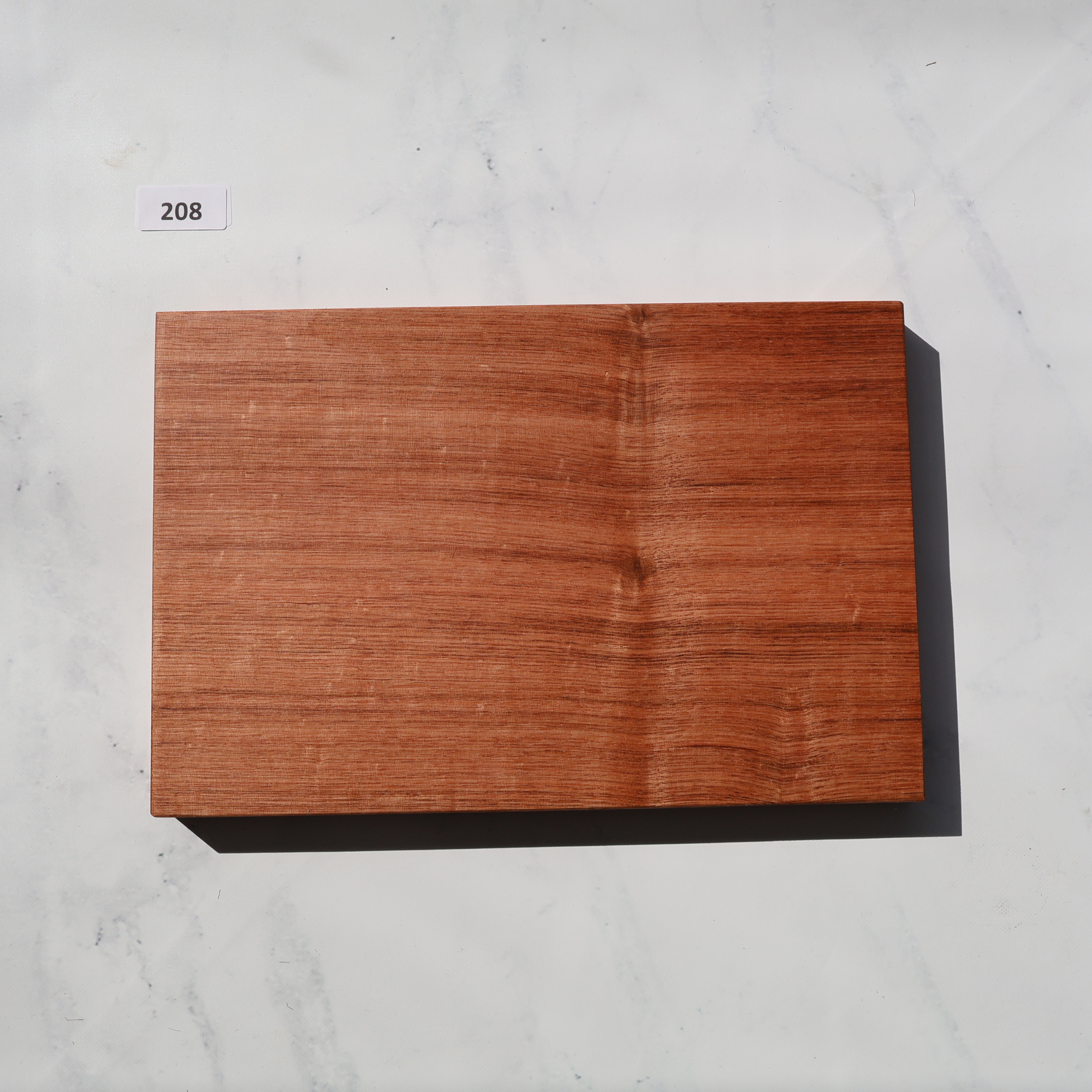 #208 Chopping Board - Tassie Oak (Medium)