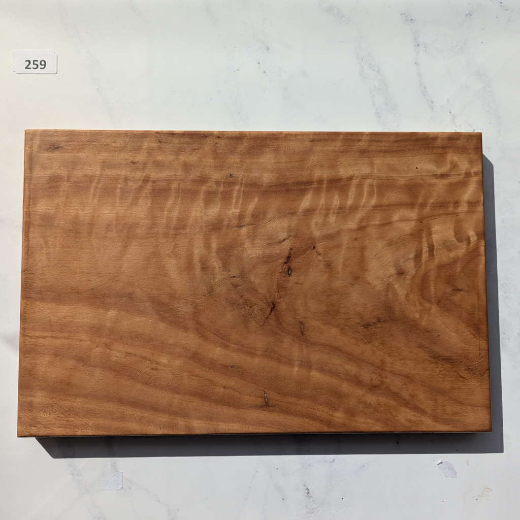 #259 Chopping Board - Blackbutt - Large - Spallted